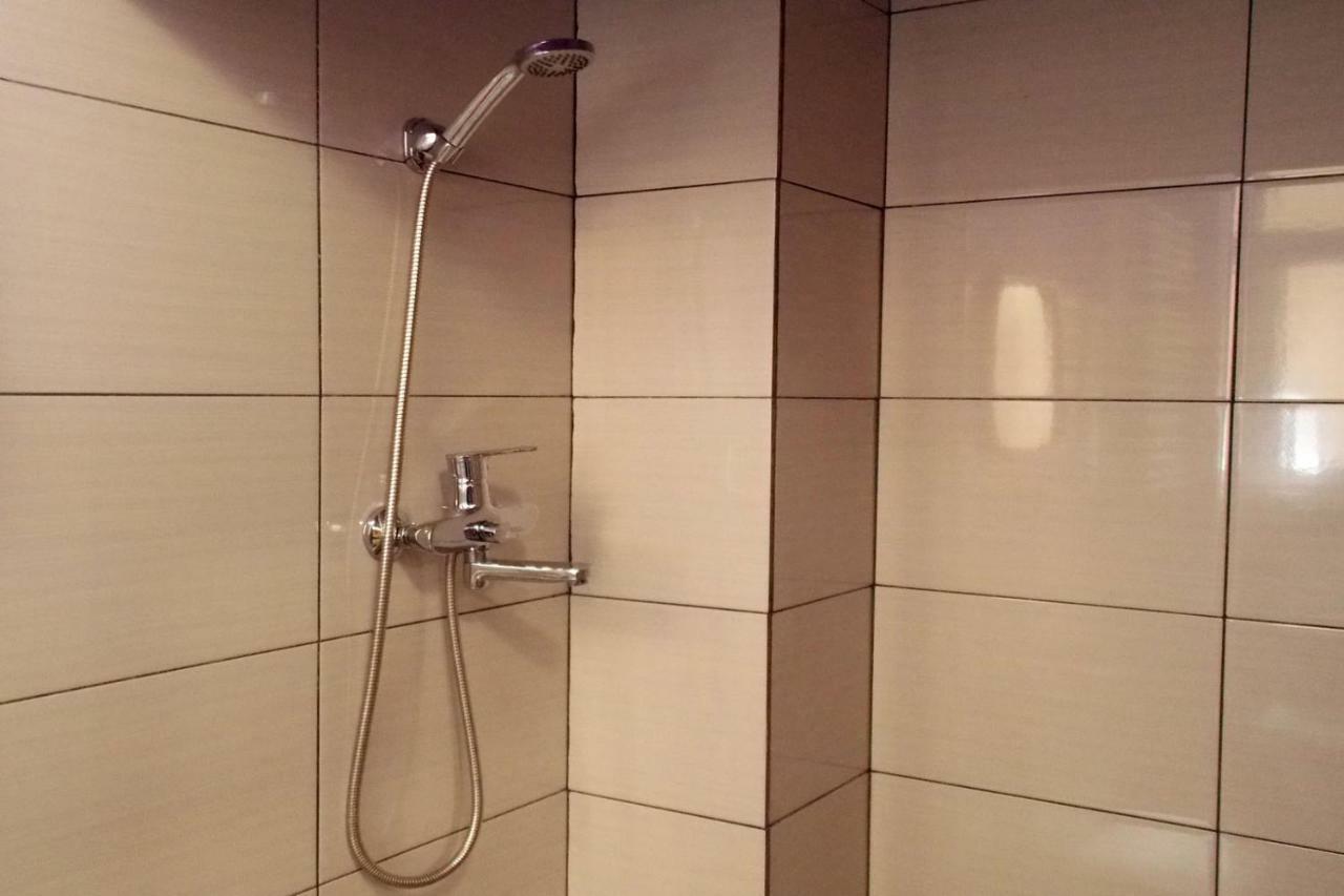 Apartment At Teodora Sqr Лвив Екстериор снимка